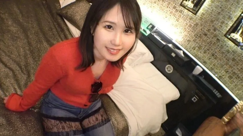 [UNCENSORED-LEAK] SIRO-5467 "She may have a baby face, but inside she's a mature, sexy nurse. She's also active as an erotic streamer, 