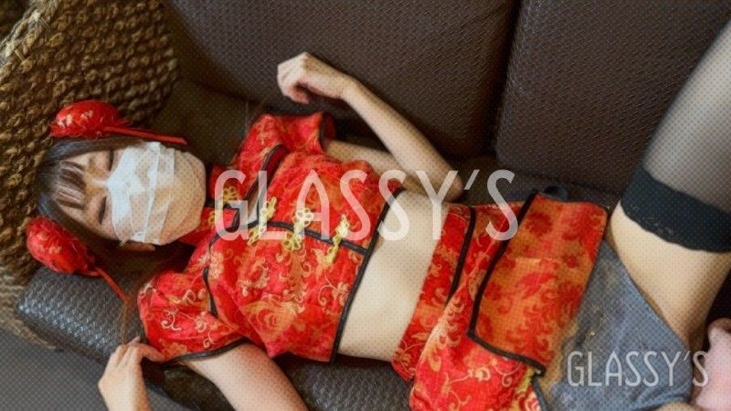 FC2-PPV-4653393 #14 Creampie for a beautiful woman who loves cosplay│GLASSY&#039;S